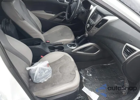 2012 Hyundai Veloster Base W/Gray z USA, uszkodzony, nr VIN KMHTC6AD0CU079347